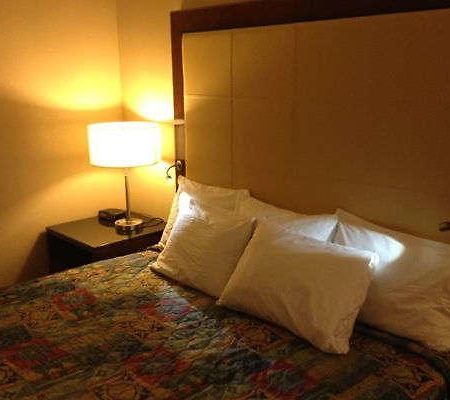 Days Inn Клиърфийлд Екстериор снимка